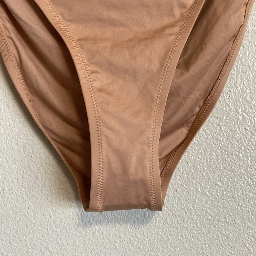 SKIMS Signature Swim Cheeky Tanga Bottoms in Ochre (Size 2X)